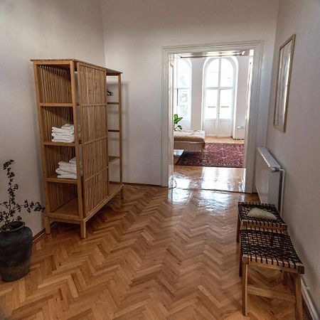 Ferienwohnung Favst Old Square Hermannstadt Exterior foto