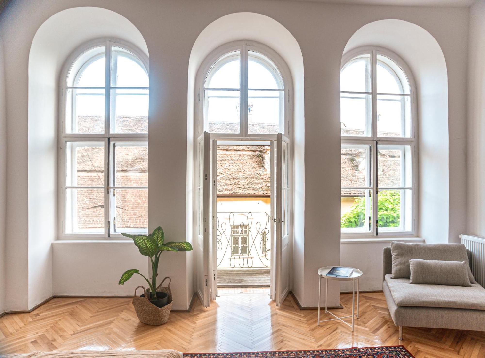 Ferienwohnung Favst Old Square Hermannstadt Exterior foto